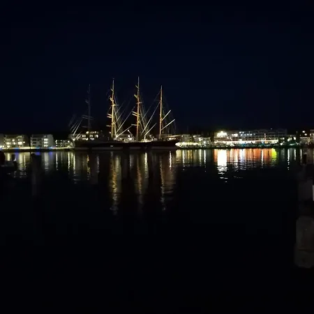 Dünengras Mit Terrasse Und Strandkorb Apartment Lübeck