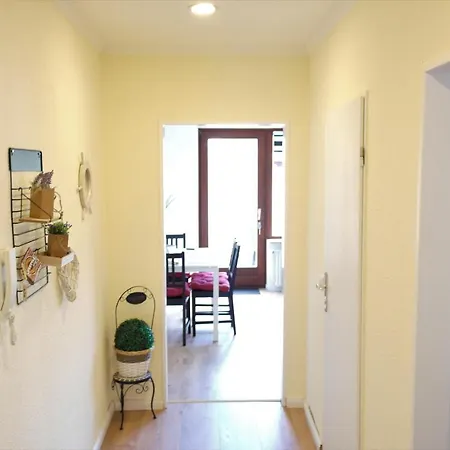 Dünengras Mit Terrasse Und Strandkorb * Lübeck