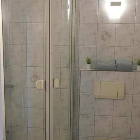 Duenengras Mit Terrasse Und Strandkorb アパート リューベック